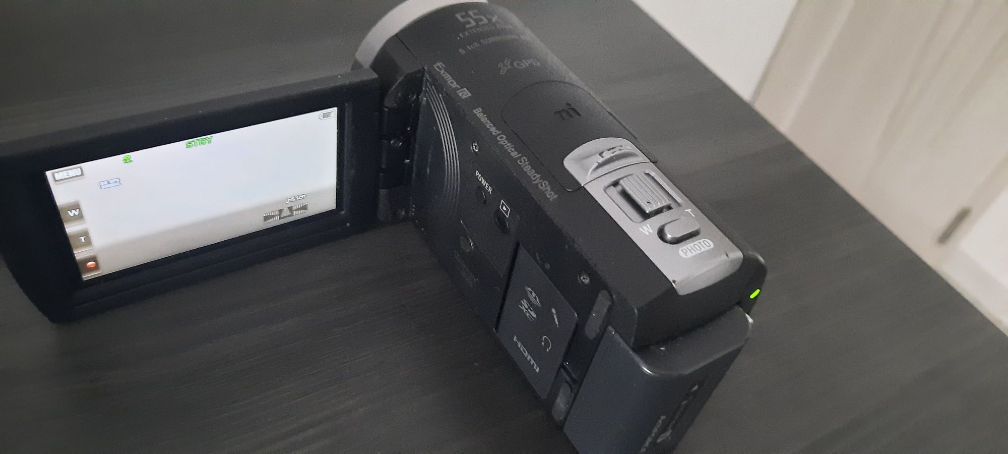 Продавам камера Sony hdr-cx410