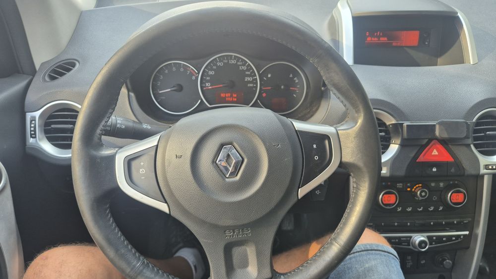 Renault koleos 4x4 SUV benzina similar Nissan Xtrail, carlig tarctare