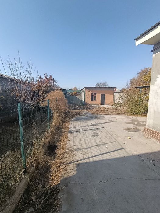 Ховли Сотилади Бозор Оркаси 4,5 соток