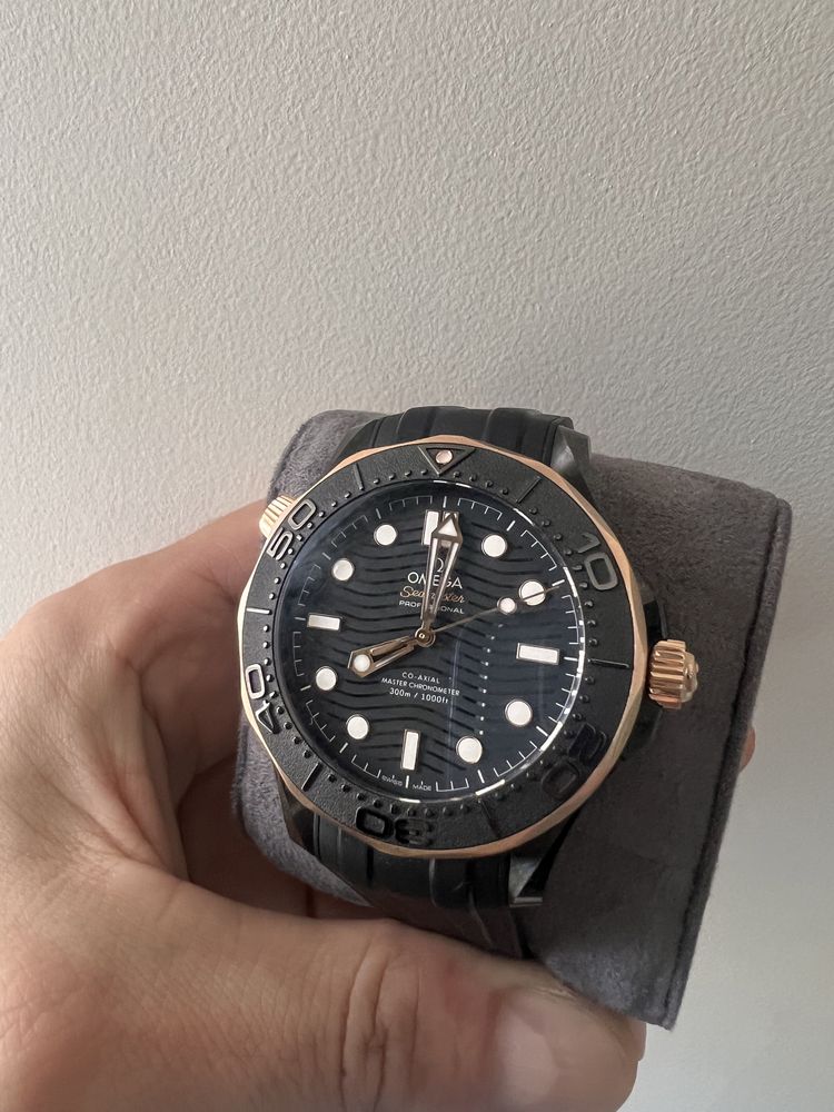 Omega Seamaster 300 Diver 18k Gold si ceramic