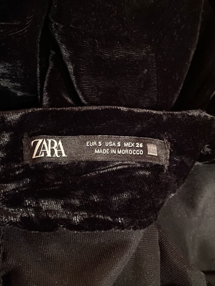 Официална кадифена рокля ZARA