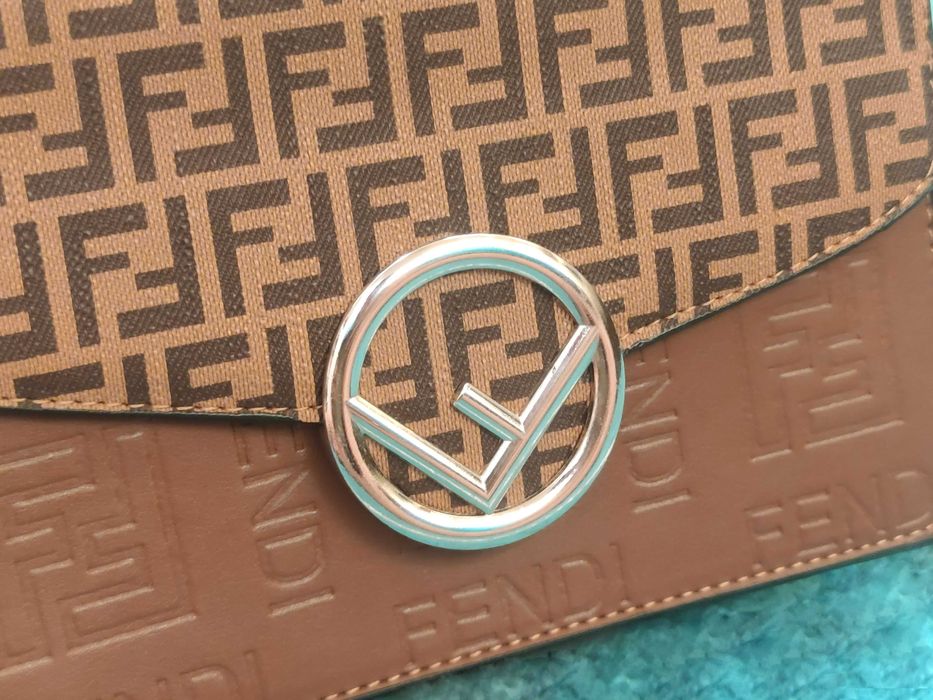 Geanta Fendi Roma - Leather Wallet On Chain