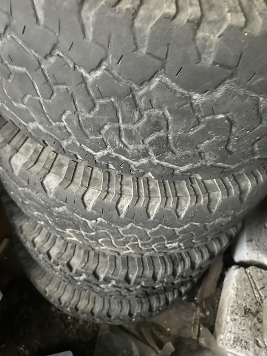 Jante aluminiu L200  R15 cu cauciucuri 31x10.5x15
