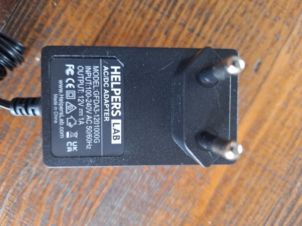 Промо! Зарядно с AC/DC port