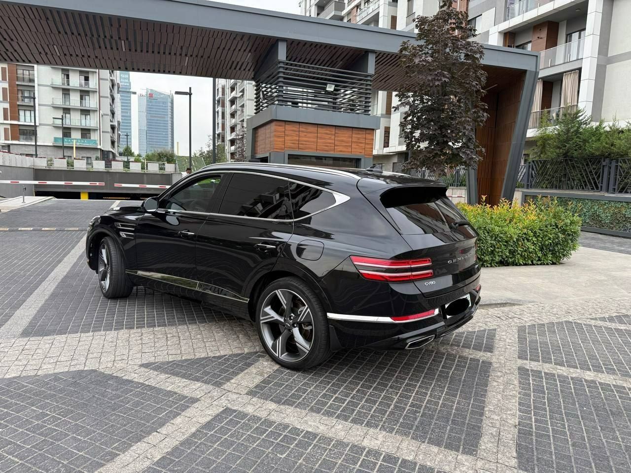 Genesis Gv 80  4 awd