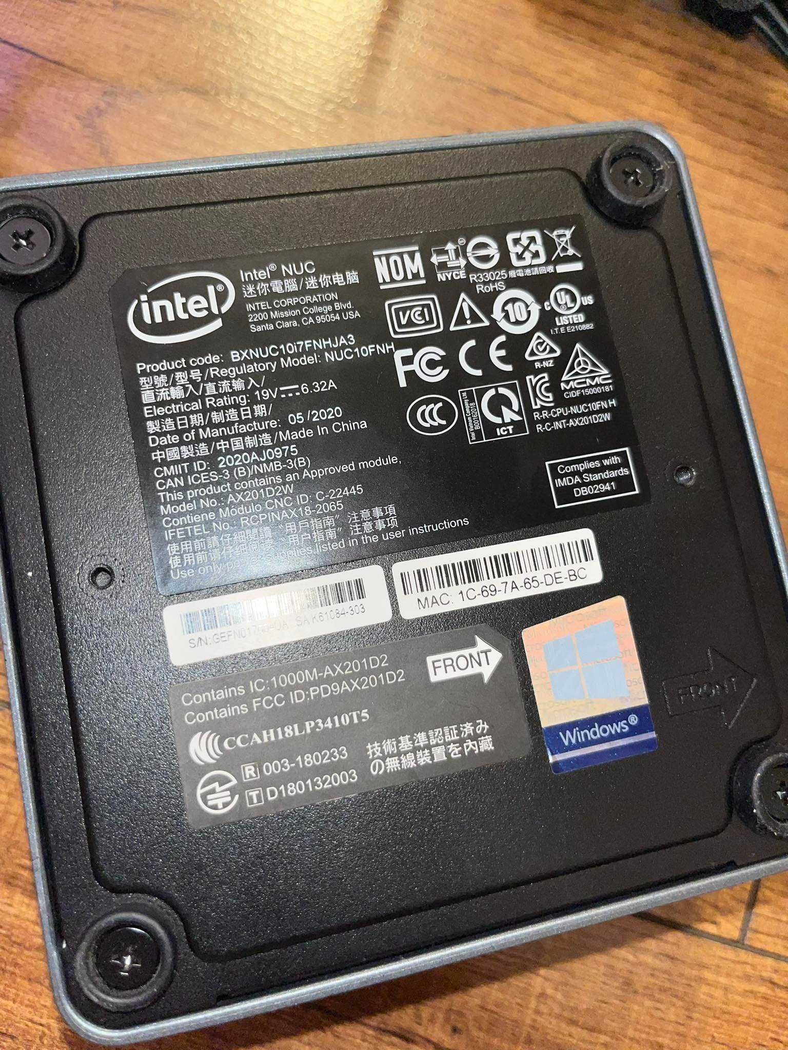 Intel® NUC 10 Performance kit - NUC10i7FNH mini PC