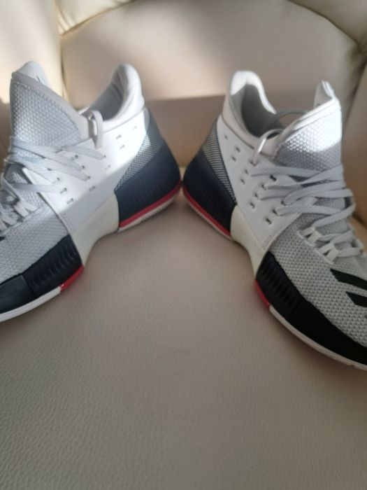 Adidași nr 38 impecabili