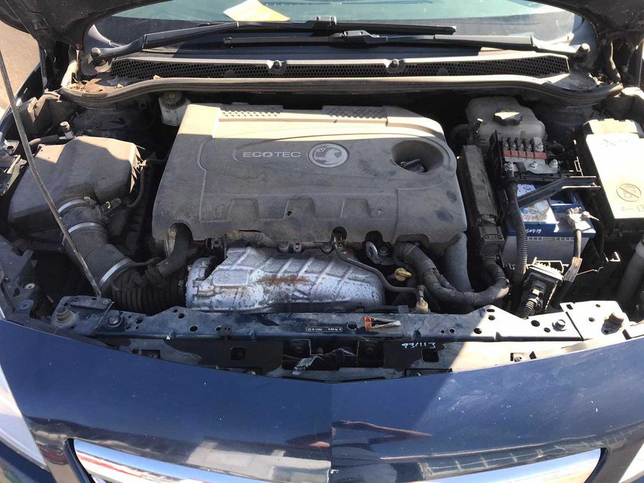 Opel Astra J D 2,0 CDTI син цвят 5-врати 2011 г. на части/Опел Астра