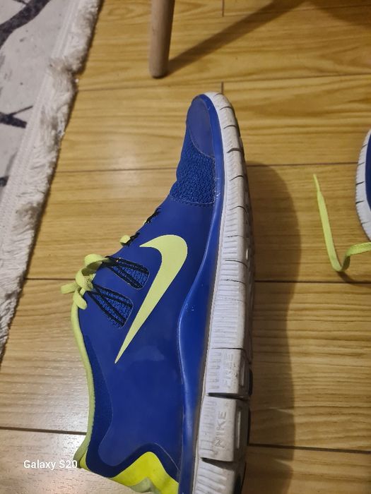 Adidași nike mărimea 44
