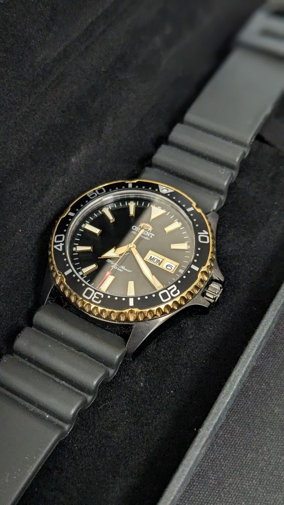 Orient Kamasu Black/Gold