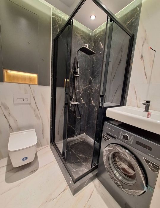 Своя.Срочно продаю.Юнусабад-13 ЖК ИКАТ 1/10/11