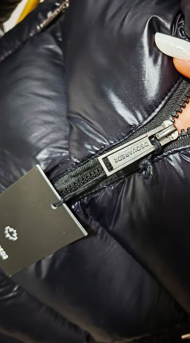 Geaca impermeabila Dsq, calitate garantata, am mai multe mărimi