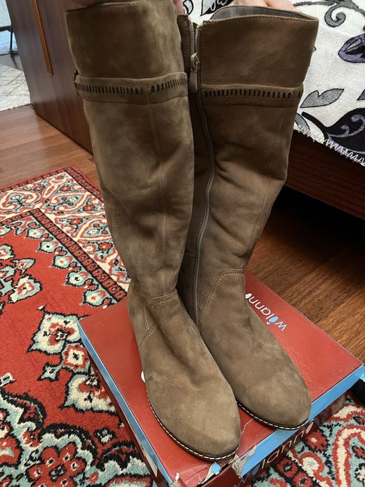 Продам женские сапоги 38 размер