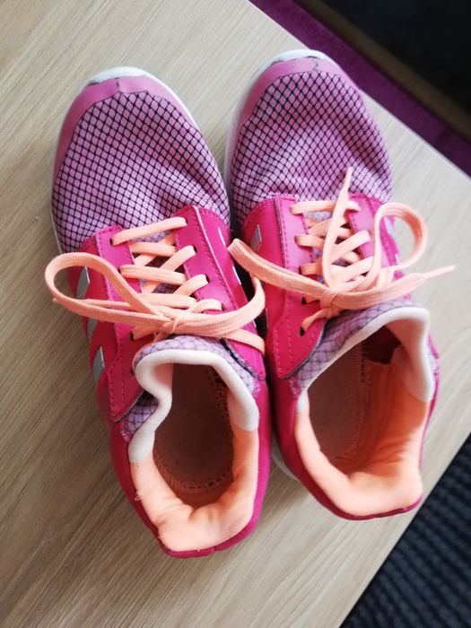 Маратонки Адидас 32 и 33 номер