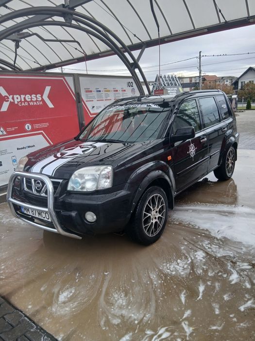 vând Nissan X-TRAIL