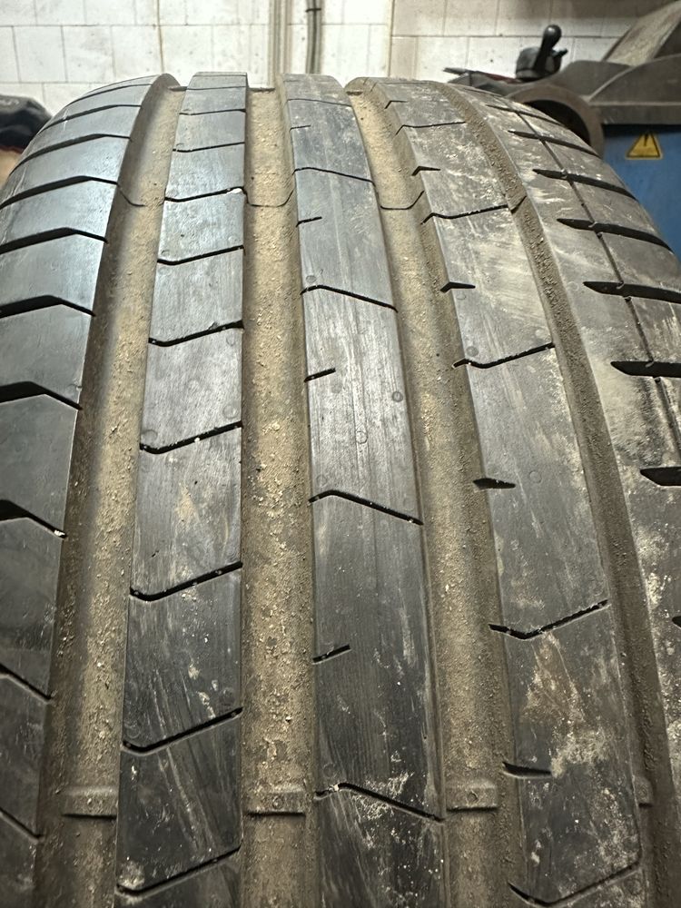 Гуми летни спорт пакет за BMW 245 45 19 и 275 40 19 Run Flat +7mm