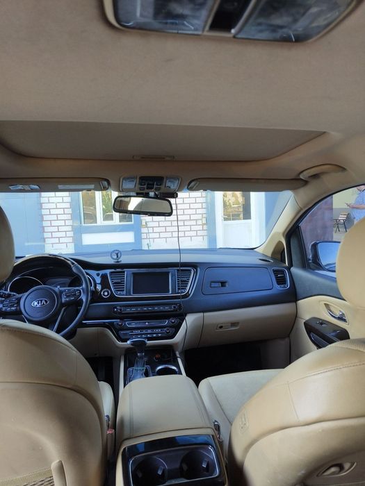 Kia Carnival xalati yaxshi