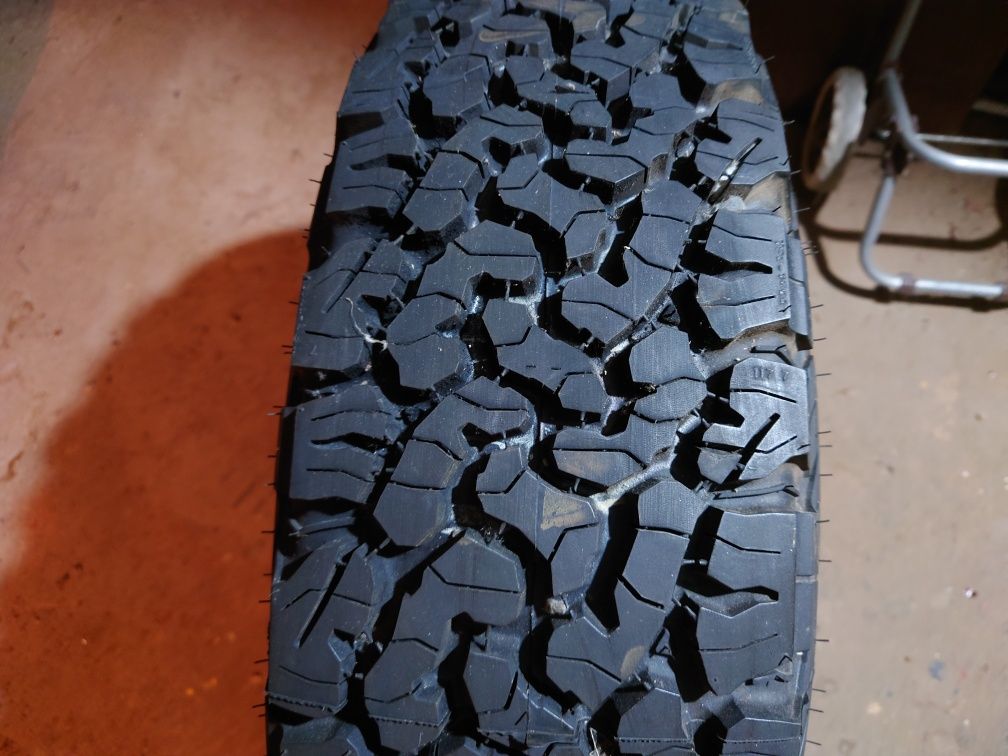 Anvelope BFGoodrich AT KO2 215/75 R15