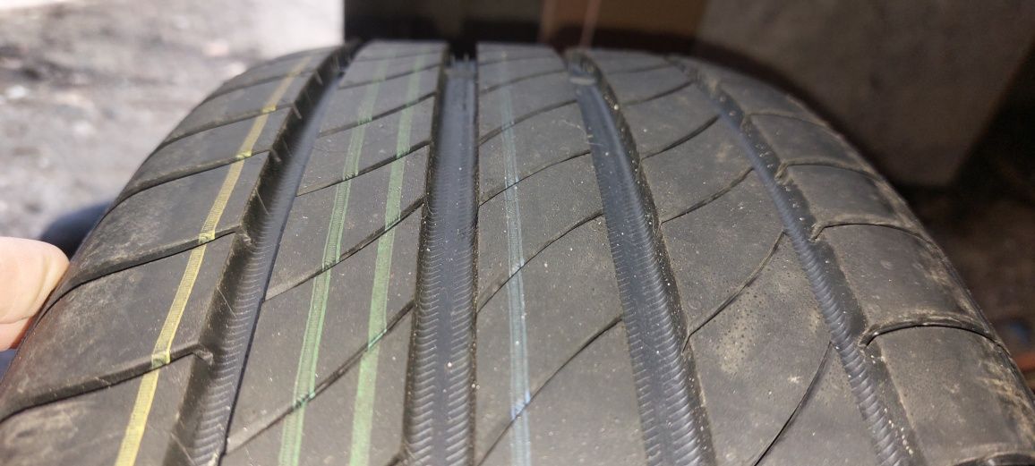 Продам Michelin primacy 5 205/ 55 r16