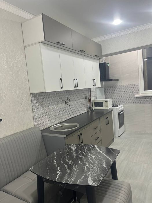 Tinchlik metro, Beruniy  1-dahasi