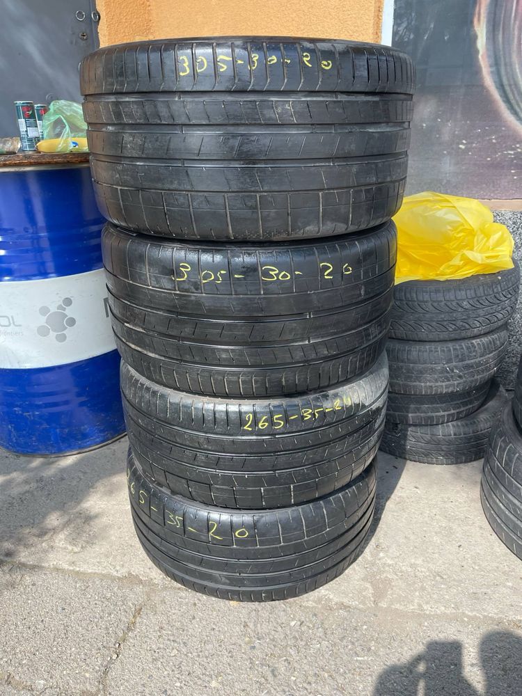 Летни гуми Pirelli pzero 305 30 20 2бр и 265 35 20 2бр пакет