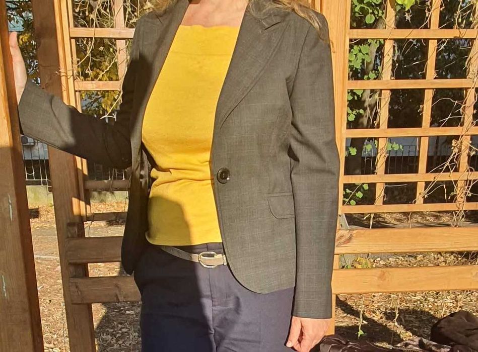 Ново дамско сако на Adriana Verri , Италия, М-L