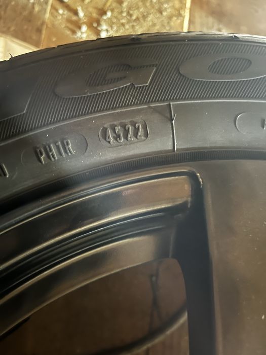 Vand jante 5x112 (audi vw skoda seat etc)r17 cu anvelope noi de iarna