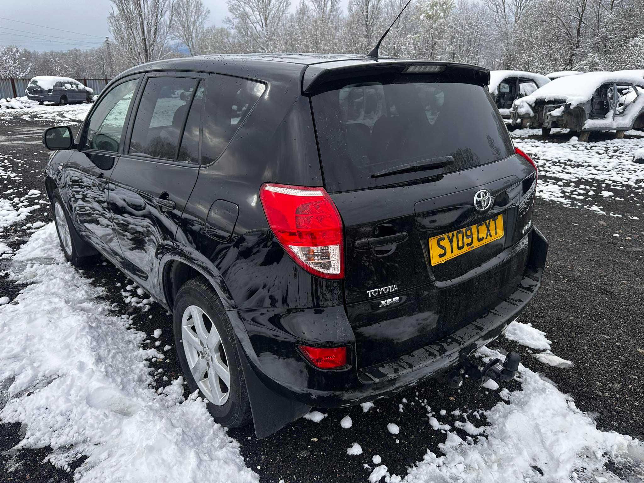 Продава се на части: Toyota RAV4 2.2 D-4D 136 к.с., 2007 г ръчка