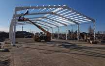 Vand și construiesc hale metalice