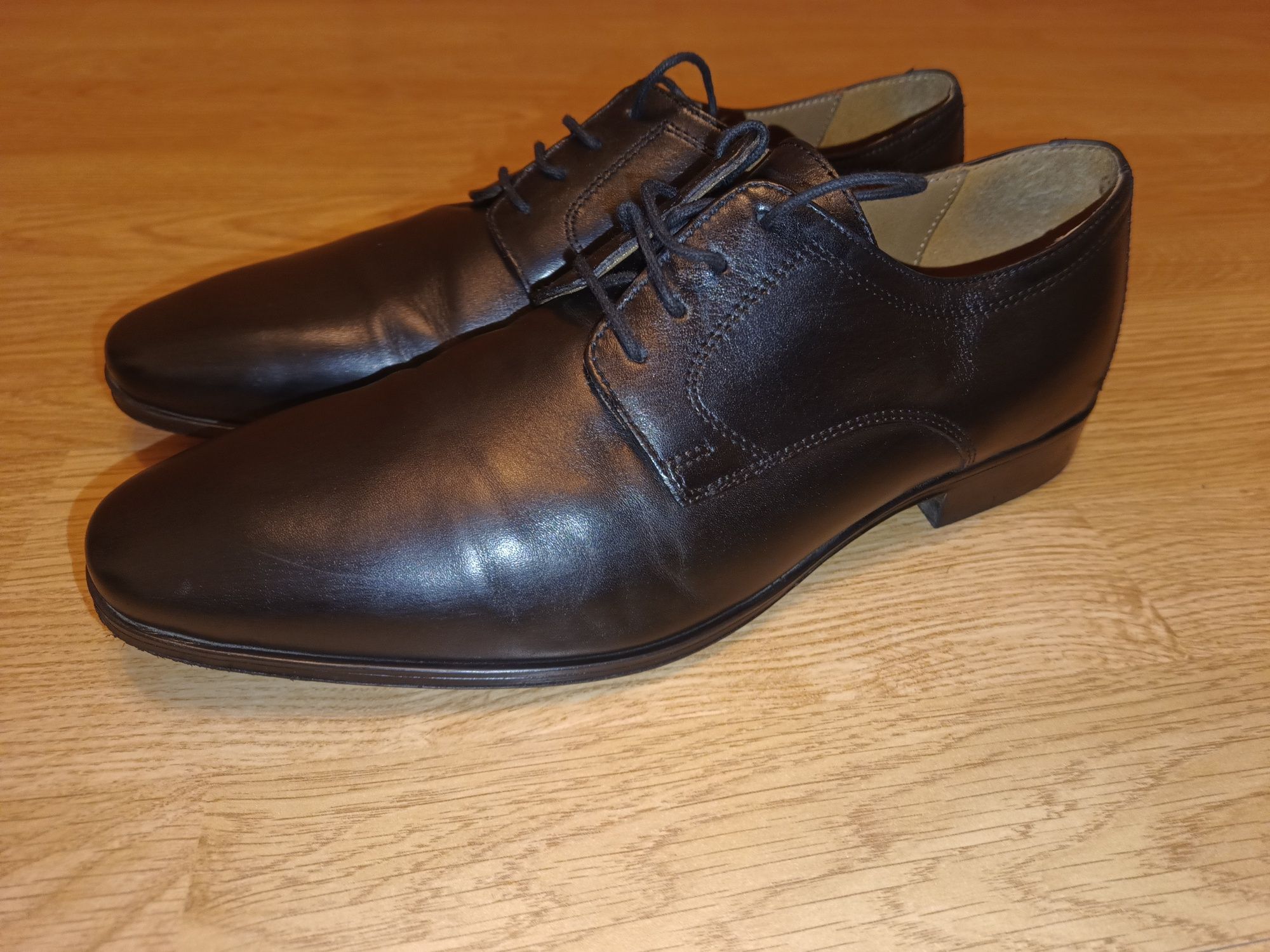 Pantofi Benvenuti din piele, mărimea 42