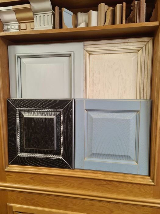 Покраска и шлифовка столярных изделий.