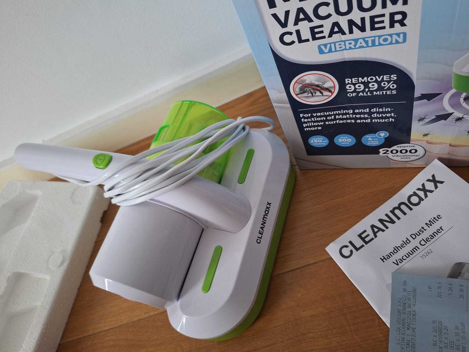Aspirator anti acarieni cu vibrații + lampa igienizare UV  C CLEANmaxx