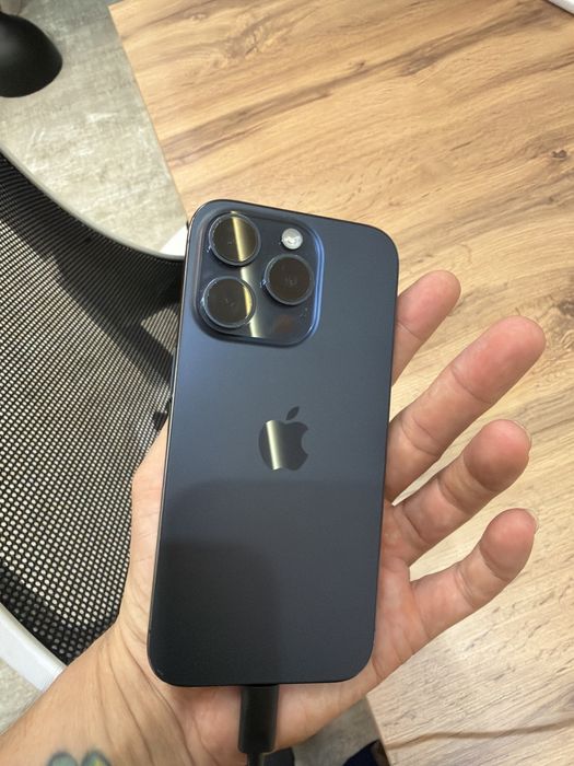 Iphone 15 pro 256 синий