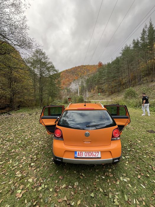 Volkswagen Cross Polo
