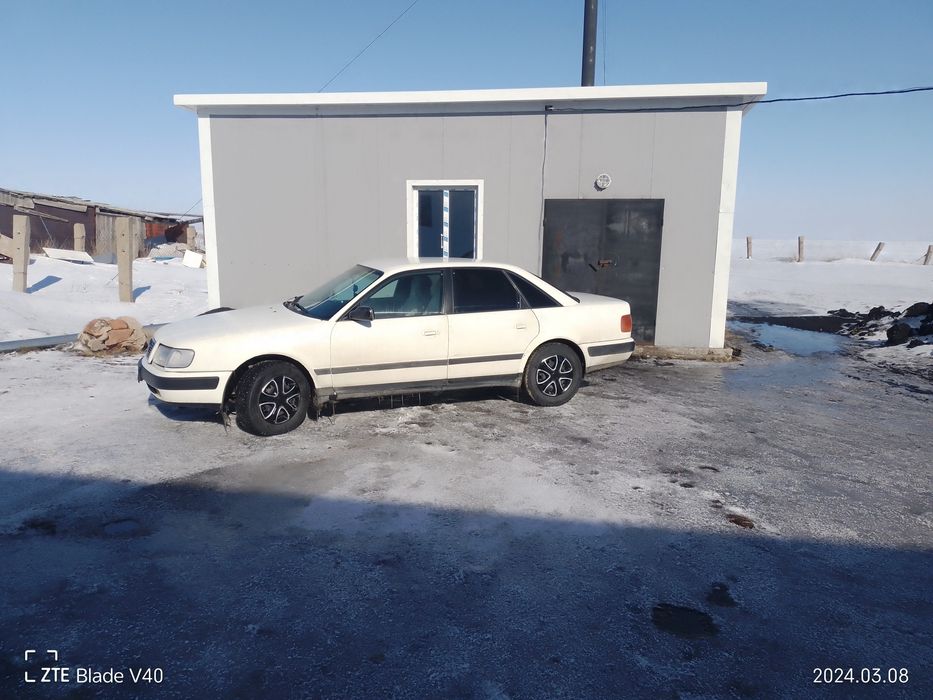 Ауди100. 2.6 продам