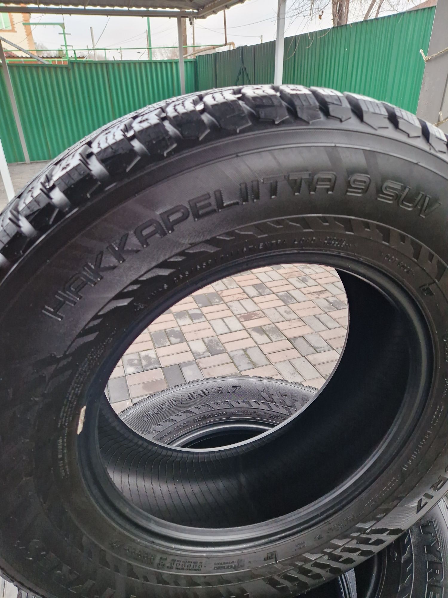 Комплект шин , зима , Nokian Hakkapeliitta 9 .