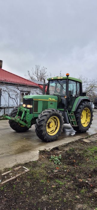 Tractor John Deere 6600