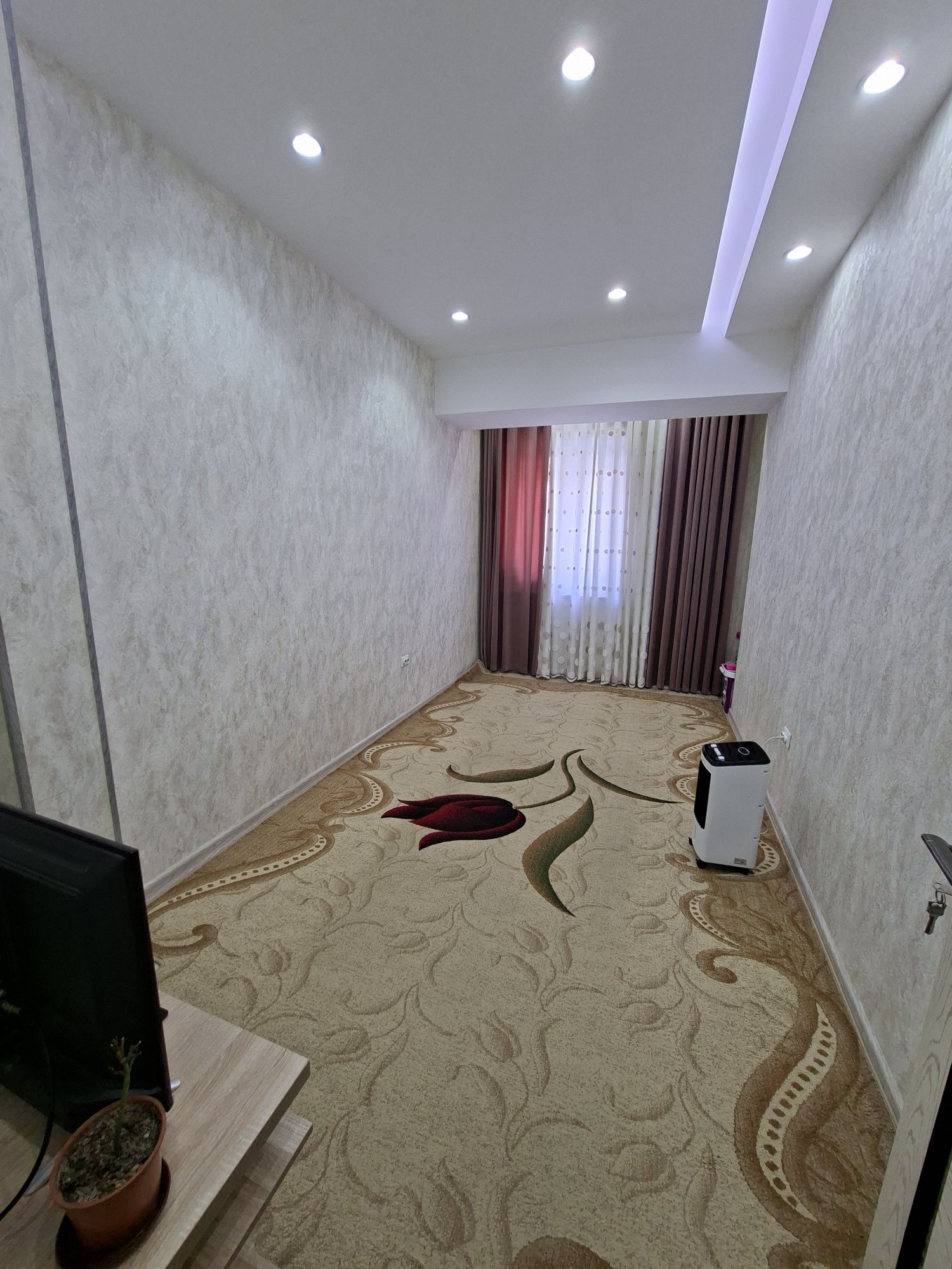 Продам 4 х комнатной квартиру 130 км ориентир