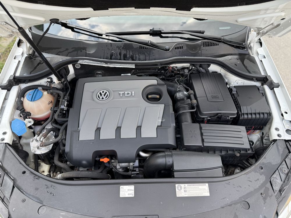 Volkswagen Passat B7 1.6 Tdi • Bluemotion • Navigatie •