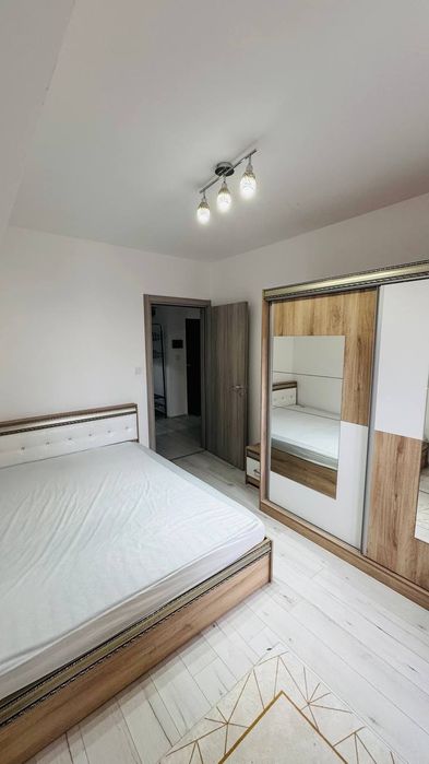 Dau spre închiriere apartament 2 camere , Vișan, persoană fizică