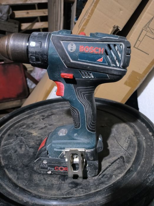 Винтоверт бормашина Bosch (без зарядно)