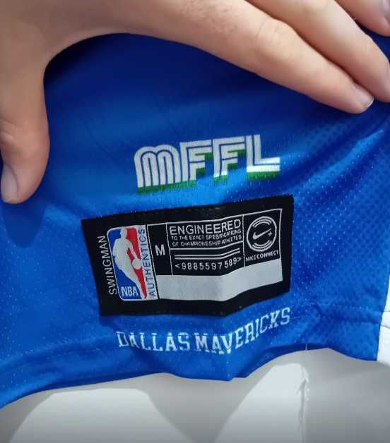 Чисто нов оригинален потник на Dallas Mavericks - Luca Doncic