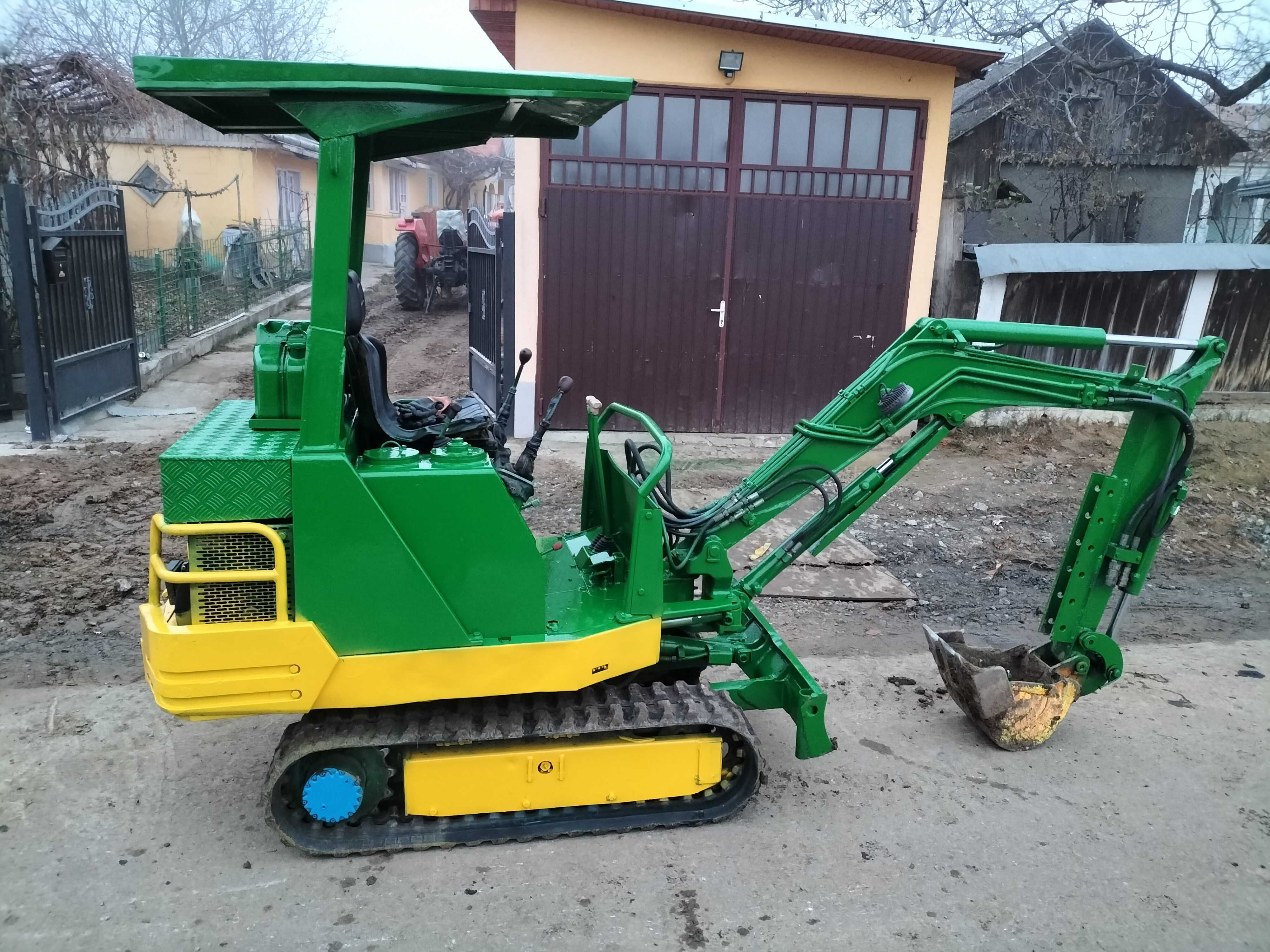 Mini escavator Yanmar