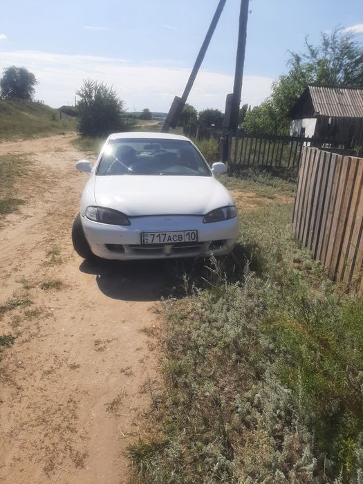 Продам Хендай Лантру