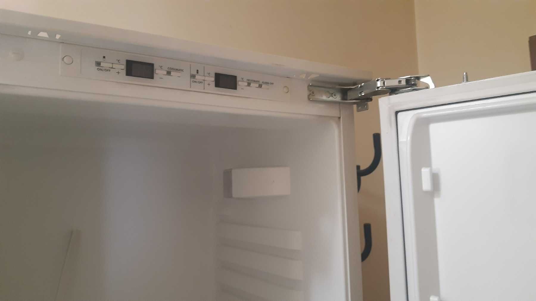 Хладилник с фризер за вграждане AEG Electrolux