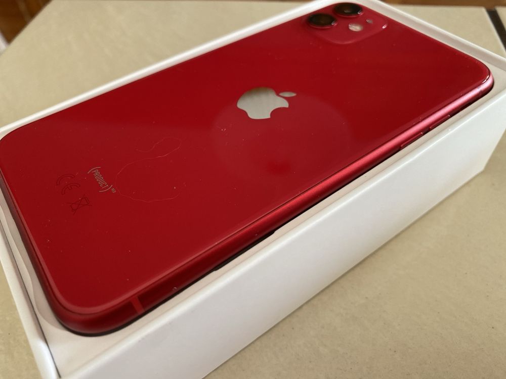 Iphone 11 64gb Red Перфектен