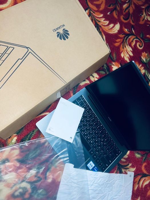 Срочно продаю Новый ноутбук Хуавей