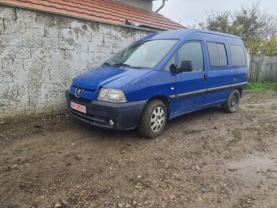Dezmembrez Peugeot Expert 2.0 hdi