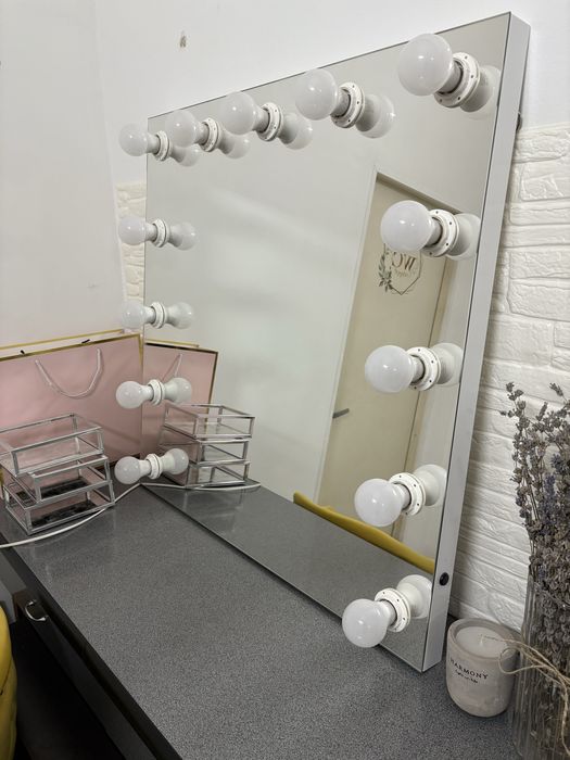 Холивудско огледало