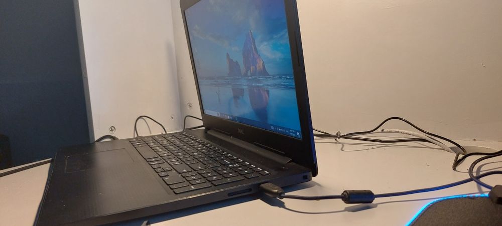 Laptop del preț negociabil